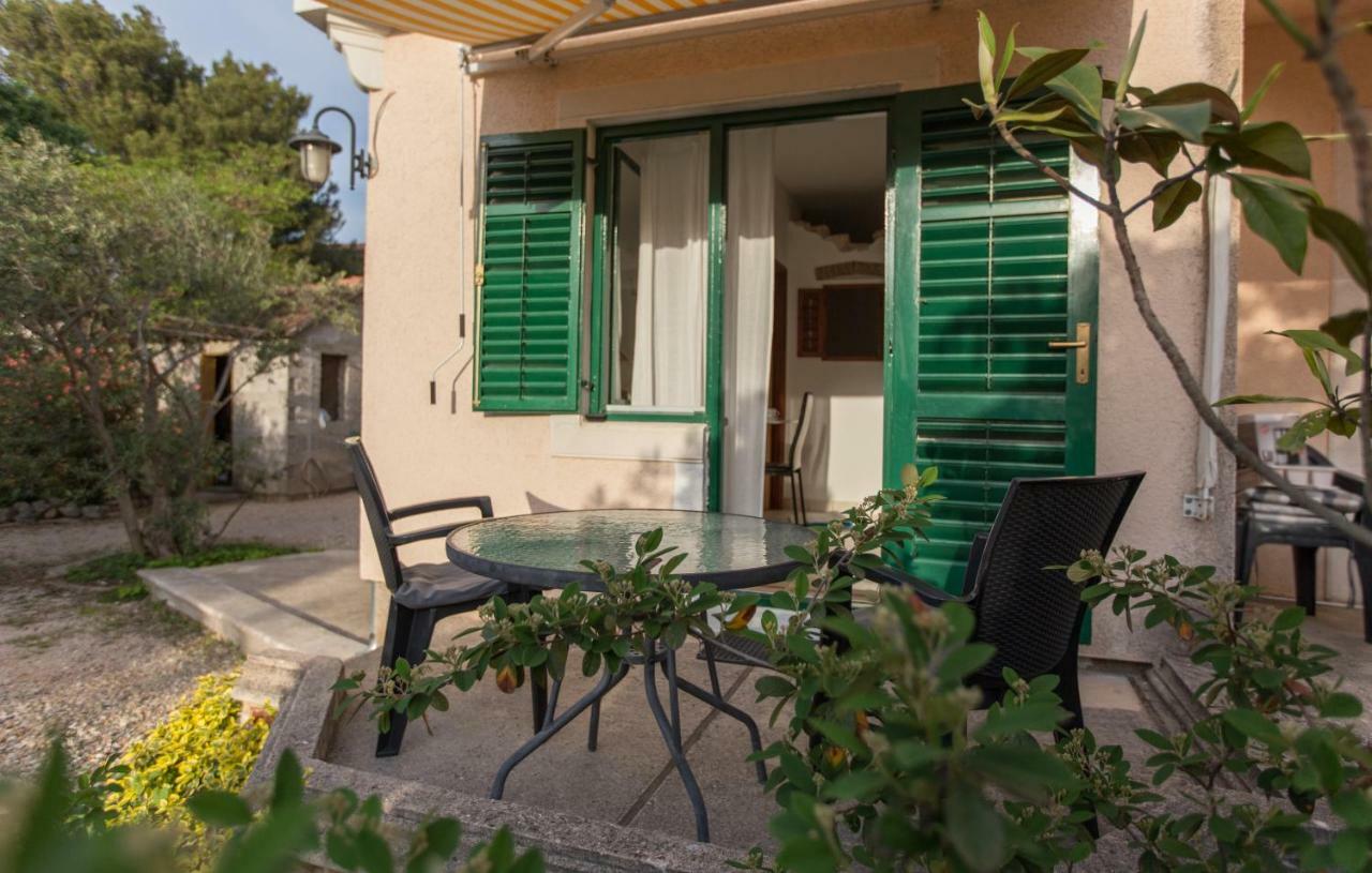 Studio Apartment By The Sea Šibenik Екстериор снимка